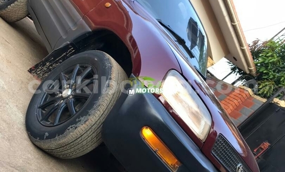 Acheter Occasion Voiture Toyota RAV4 Rouge à Kampala, Ouganda Acheter Occasion Voiture Toyota RAV4 Rouge à Kampala, Ouganda