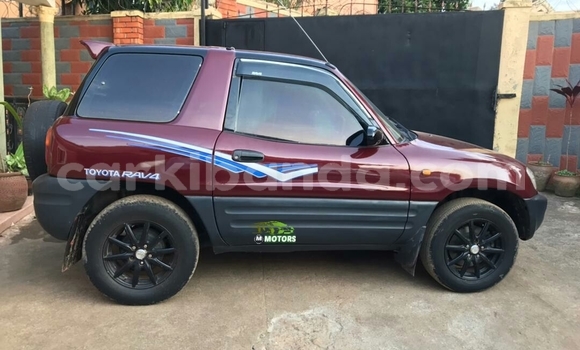 Acheter Occasion Voiture Toyota RAV4 Rouge à Kampala, Ouganda Acheter Occasion Voiture Toyota RAV4 Rouge à Kampala, Ouganda