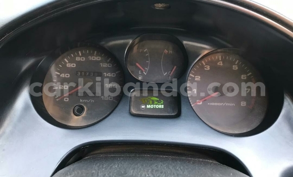 Acheter Occasion Voiture Toyota RAV4 Rouge à Kampala, Ouganda Acheter Occasion Voiture Toyota RAV4 Rouge à Kampala, Ouganda