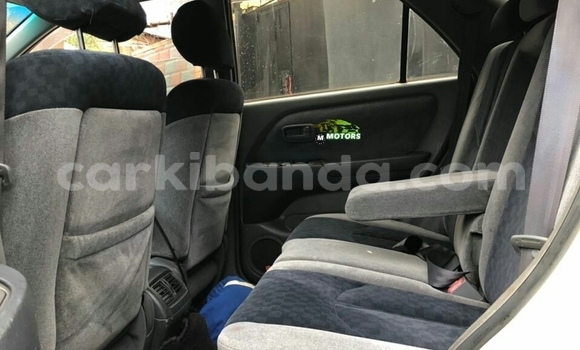 Acheter Occasion Voiture Toyota Harrier Blanc à Kampala, Ouganda Acheter Occasion Voiture Toyota Harrier Blanc à Kampala, Ouganda