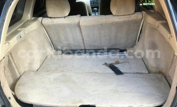 Acheter Occasion Voiture Toyota Fielder Noir à Kampala, Ouganda Acheter Occasion Voiture Toyota Fielder Noir à Kampala, Ouganda