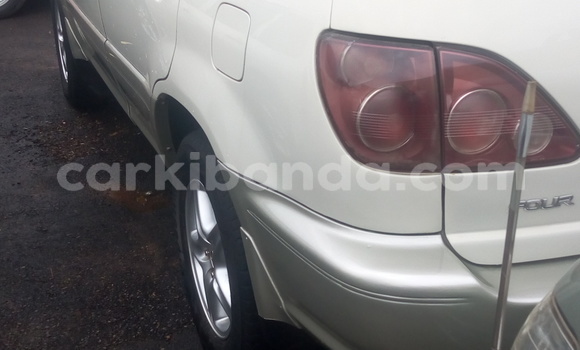 Buy Used Toyota Harrier White Car in Kampala in Uganda