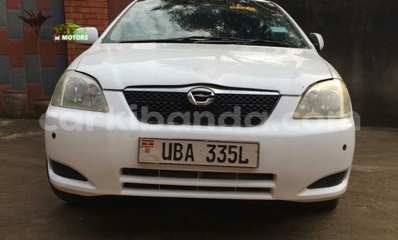 Acheter Occasion Voiture Toyota Runx Blanc à Kampala, Ouganda Acheter Occasion Voiture Toyota Runx Blanc à Kampala, Ouganda