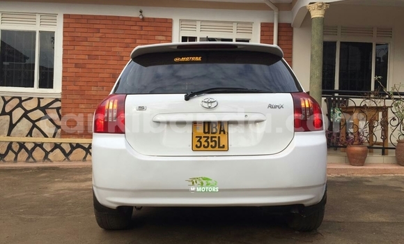 Acheter Occasion Voiture Toyota Runx Blanc à Kampala, Ouganda Acheter Occasion Voiture Toyota Runx Blanc à Kampala, Ouganda