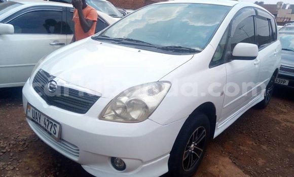 Nunua Ilio tumika Toyota Spacio Nyeupe Gari ndani ya Kampala nchini Uganda Nunua Ilio tumika Toyota Spacio Nyeupe Gari ndani ya Kampala nchini Uganda