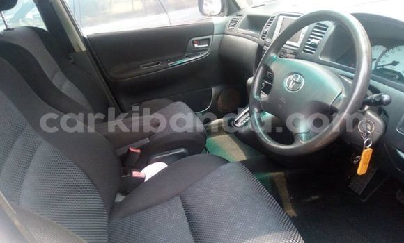 Nunua Ilio tumika Toyota Spacio Nyeupe Gari ndani ya Kampala nchini Uganda Nunua Ilio tumika Toyota Spacio Nyeupe Gari ndani ya Kampala nchini Uganda