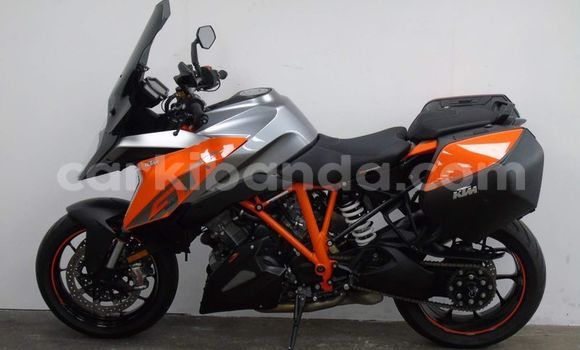 Gura Yakoze KTM SuperDuke Other Bike i Kampala mu Uganda Gura Yakoze KTM SuperDuke Other Bike i Kampala mu Uganda