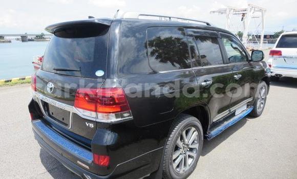Nunua Ilio tumika Toyota Land Cruiser Nyingine Gari ndani ya Kampala nchini Uganda Nunua Ilio tumika Toyota Land Cruiser Nyingine Gari ndani ya Kampala nchini Uganda