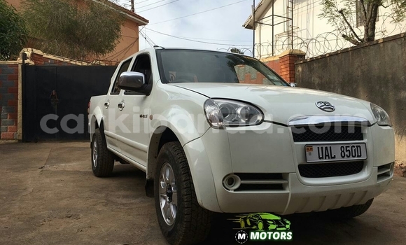 Acheter Occasion Voiture Great Wall Wingle Blanc à Kampala, Ouganda Acheter Occasion Voiture Great Wall Wingle Blanc à Kampala, Ouganda
