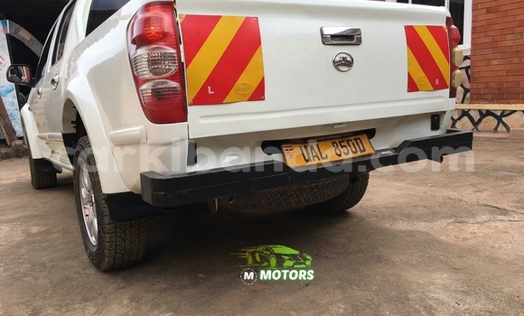 Acheter Occasion Voiture Great Wall Wingle Blanc à Kampala, Ouganda Acheter Occasion Voiture Great Wall Wingle Blanc à Kampala, Ouganda