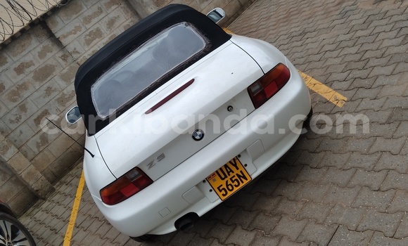 Buy Used BMW Z3 White Car in Mukono in Uganda