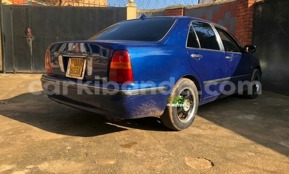 Acheter Occasion Voiture Toyota Progress Bleu à Kampala, Ouganda Acheter Occasion Voiture Toyota Progress Bleu à Kampala, Ouganda