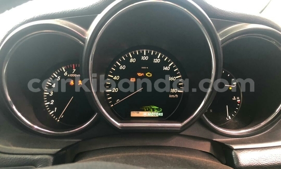 Acheter Occasion Voiture Toyota Harrier Noir à Kampala, Ouganda Acheter Occasion Voiture Toyota Harrier Noir à Kampala, Ouganda