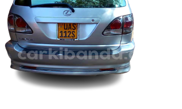 Nunua Ilio tumika Toyota Harrier Fedha Gari ndani ya Kampala nchini Uganda Nunua Ilio tumika Toyota Harrier Fedha Gari ndani ya Kampala nchini Uganda