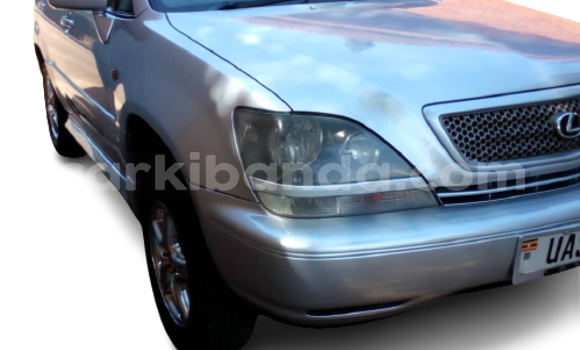 Nunua Ilio tumika Toyota Harrier Fedha Gari ndani ya Kampala nchini Uganda Nunua Ilio tumika Toyota Harrier Fedha Gari ndani ya Kampala nchini Uganda
