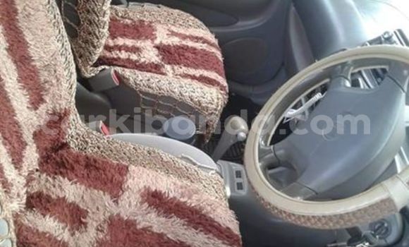 Acheter Occasion Voiture Toyota Spacio Gris à Kampala, Ouganda Acheter Occasion Voiture Toyota Spacio Gris à Kampala, Ouganda