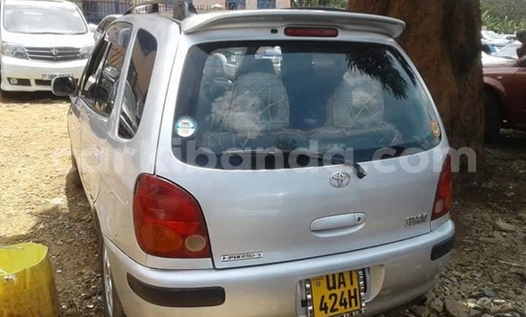 Acheter Occasion Voiture Toyota Spacio Gris à Kampala, Ouganda Acheter Occasion Voiture Toyota Spacio Gris à Kampala, Ouganda