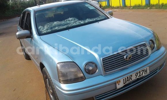 Acheter Occasion Voiture Toyota Progress Gris à Kampala, Ouganda Acheter Occasion Voiture Toyota Progress Gris à Kampala, Ouganda