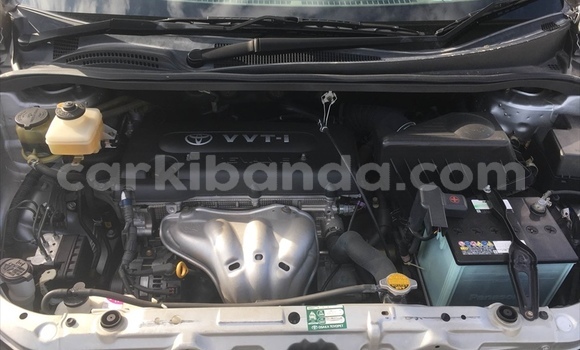 Buy Used Toyota Picnic Silver Car in Kampala in Uganda Buy Used Toyota Picnic Silver Car in Kampala in Uganda