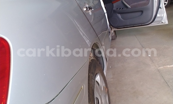 Acheter Occasion Voiture Toyota Premio Gris à Kampala, Ouganda Acheter Occasion Voiture Toyota Premio Gris à Kampala, Ouganda