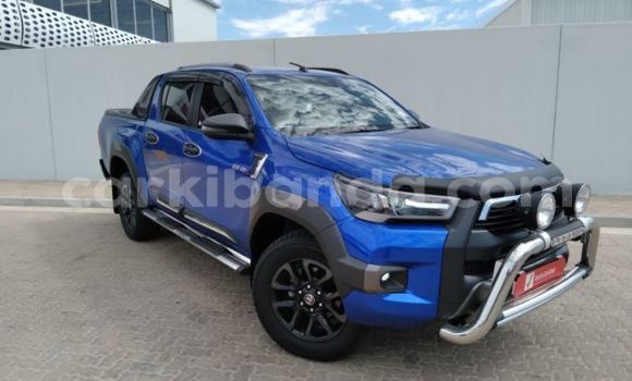 Acheter Occasion Voiture Toyota Hilux Bleu à Bugiri, Est