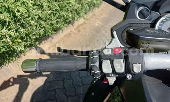 Buy Used BMW K 1600 Black Bike in Kampala in Uganda Buy Used BMW K 1600 Black Bike in Kampala in Uganda