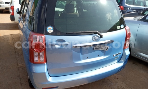 Acheter Import Voiture Toyota Raum Bleu à Kampala, Ouganda Acheter Import Voiture Toyota Raum Bleu à Kampala, Ouganda