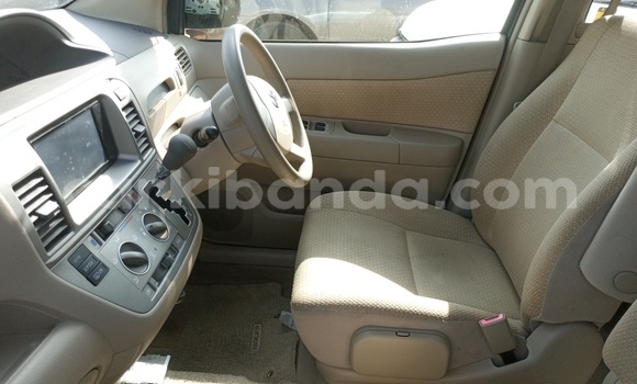 Acheter Import Voiture Toyota Raum Bleu à Kampala, Ouganda Acheter Import Voiture Toyota Raum Bleu à Kampala, Ouganda