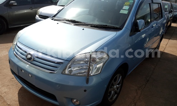 Acheter Import Voiture Toyota Raum Bleu à Kampala, Ouganda Acheter Import Voiture Toyota Raum Bleu à Kampala, Ouganda
