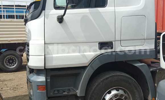 Buy Used Mercedes‒Benz Truck White Truck in Kampala in Uganda