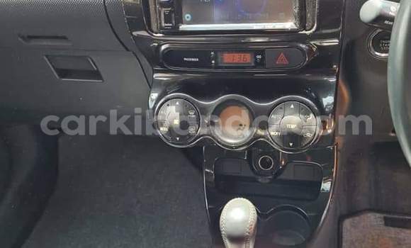 Gura Yakoze Toyota IST Other Imodoka i Kampala mu Uganda Gura Yakoze Toyota IST Other Imodoka i Kampala mu Uganda