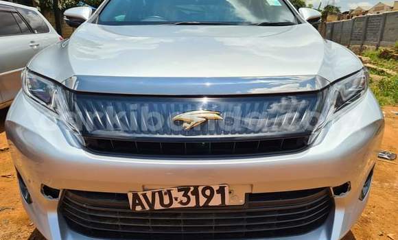 Buy Used Toyota Harrier Silver Car in Kampala in Uganda