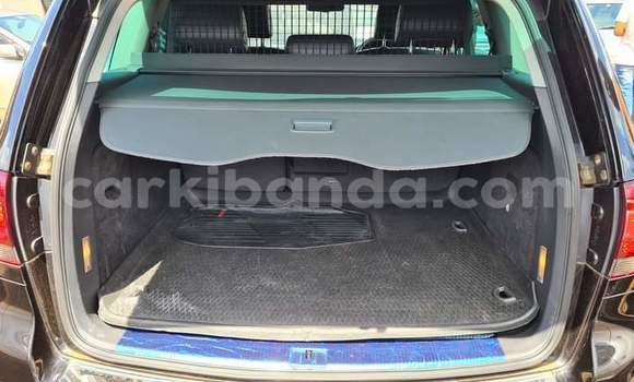 Gura Yakoze Volkswagen Touareg Black Imodoka i Kampala mu Uganda Gura Yakoze Volkswagen Touareg Black Imodoka i Kampala mu Uganda