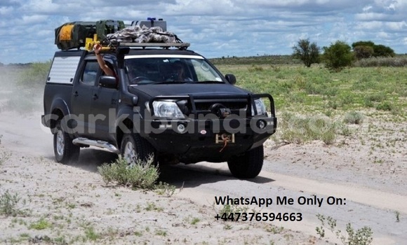Buy Used Toyota Hilux Black Car in Kampala in Uganda