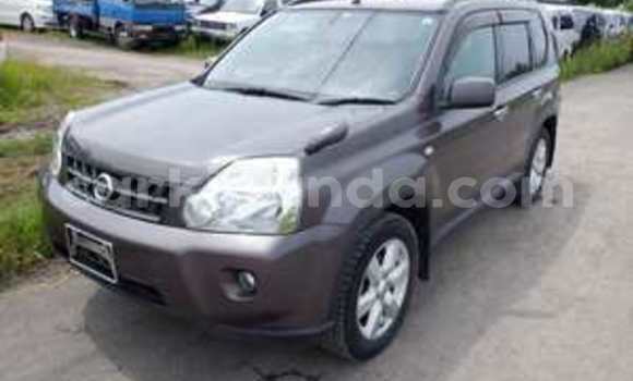 Gura Imported Nissan X–Trail Brown Imodoka i Kampala mu Uganda Gura Imported Nissan X–Trail Brown Imodoka i Kampala mu Uganda