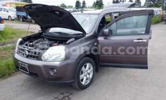 Gura Imported Nissan X–Trail Brown Imodoka i Kampala mu Uganda Gura Imported Nissan X–Trail Brown Imodoka i Kampala mu Uganda
