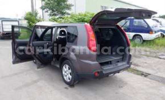Gura Imported Nissan X–Trail Brown Imodoka i Kampala mu Uganda Gura Imported Nissan X–Trail Brown Imodoka i Kampala mu Uganda