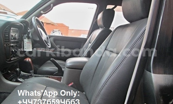 Nunua Ilio tumika Toyota Land Cruiser Prado Fedha Gari ndani ya Kampala nchini Uganda Nunua Ilio tumika Toyota Land Cruiser Prado Fedha Gari ndani ya Kampala nchini Uganda