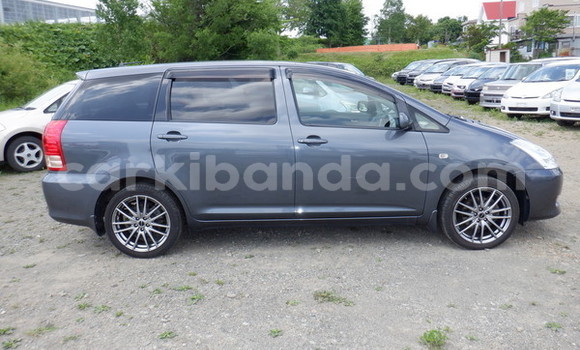 Gura Imported Toyota Wish Other Imodoka i Kampala mu Uganda Gura Imported Toyota Wish Other Imodoka i Kampala mu Uganda