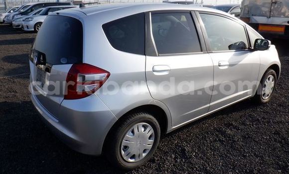 Gura Imported Honda FIT Silver Imodoka i Kampala mu Uganda Gura Imported Honda FIT Silver Imodoka i Kampala mu Uganda