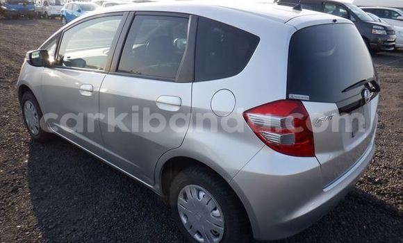 Gura Imported Honda FIT Silver Imodoka i Kampala mu Uganda Gura Imported Honda FIT Silver Imodoka i Kampala mu Uganda