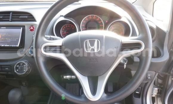 Gura Imported Honda FIT Silver Imodoka i Kampala mu Uganda Gura Imported Honda FIT Silver Imodoka i Kampala mu Uganda