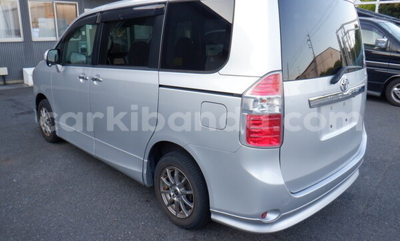Buy Import Toyota Noah Silver Car in Kampala in Uganda Buy Import Toyota Noah Silver Car in Kampala in Uganda