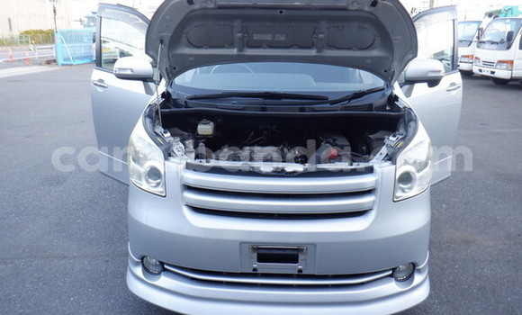 Buy Import Toyota Noah Silver Car in Kampala in Uganda Buy Import Toyota Noah Silver Car in Kampala in Uganda