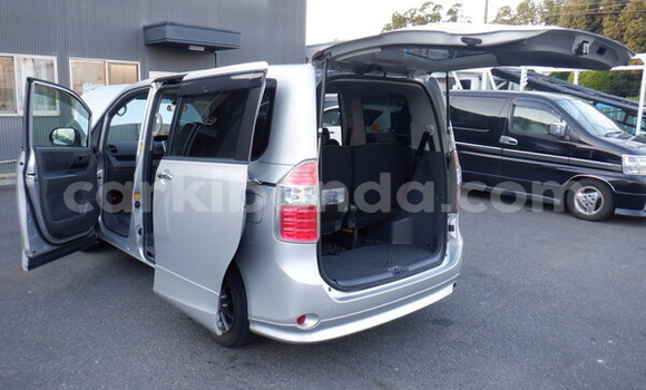Buy Import Toyota Noah Silver Car in Kampala in Uganda Buy Import Toyota Noah Silver Car in Kampala in Uganda