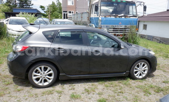 Gura Imported Mazda Axela Black Imodoka i Kampala mu Uganda Gura Imported Mazda Axela Black Imodoka i Kampala mu Uganda