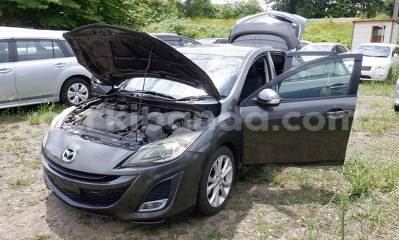 Gura Imported Mazda Axela Black Imodoka i Kampala mu Uganda Gura Imported Mazda Axela Black Imodoka i Kampala mu Uganda