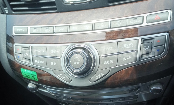 Acheter Import Voiture Nissan Fuga Blanc à Kampala, Ouganda Acheter Import Voiture Nissan Fuga Blanc à Kampala, Ouganda