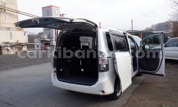 Buy Import Toyota Voxy Other Car in Kampala in Uganda Buy Import Toyota Voxy Other Car in Kampala in Uganda