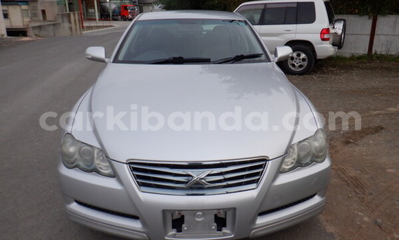Gura Imported Toyota Mark X Silver Imodoka i Kampala mu Uganda Gura Imported Toyota Mark X Silver Imodoka i Kampala mu Uganda